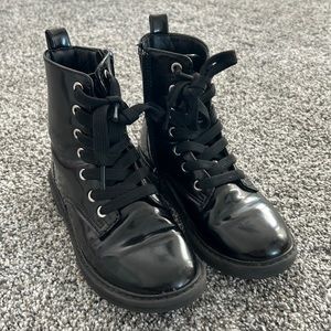 Girls combat boots